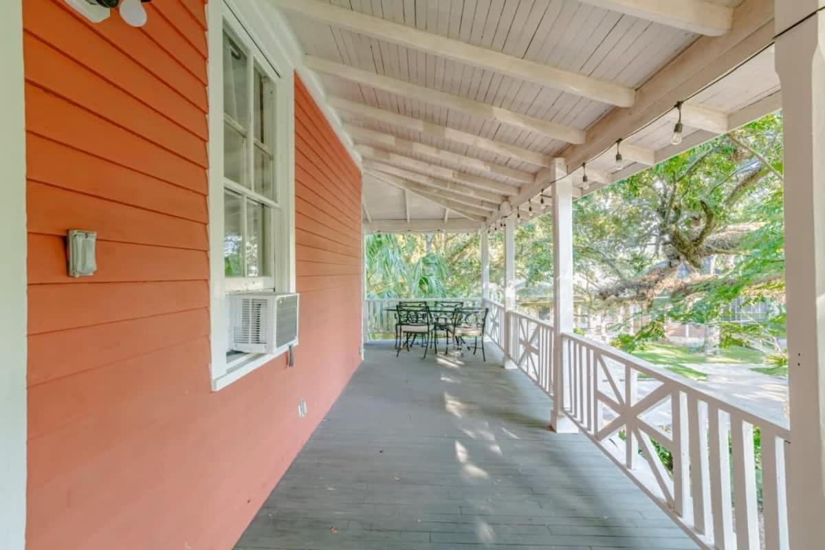 Pretty Peach Palace-Historic, Mins To Downtown Mobile Exterior photo